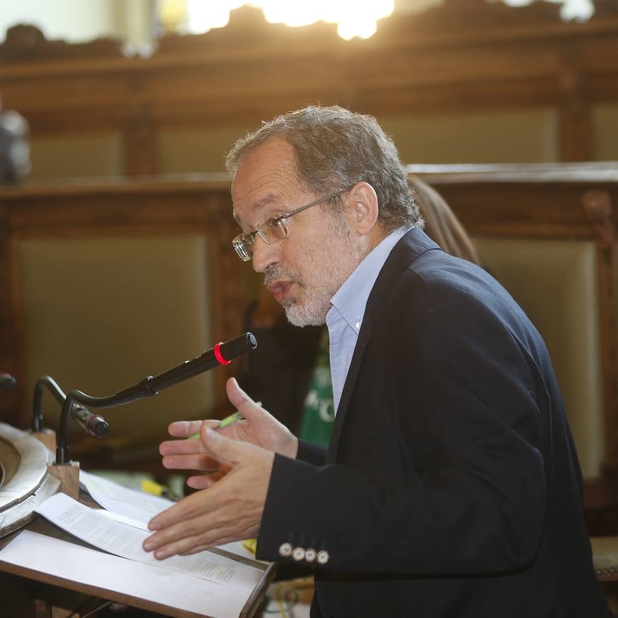 Primer pleno del alcalde de Valladolid tras las polémicas &#039;declaraciones del ascensor&#039;