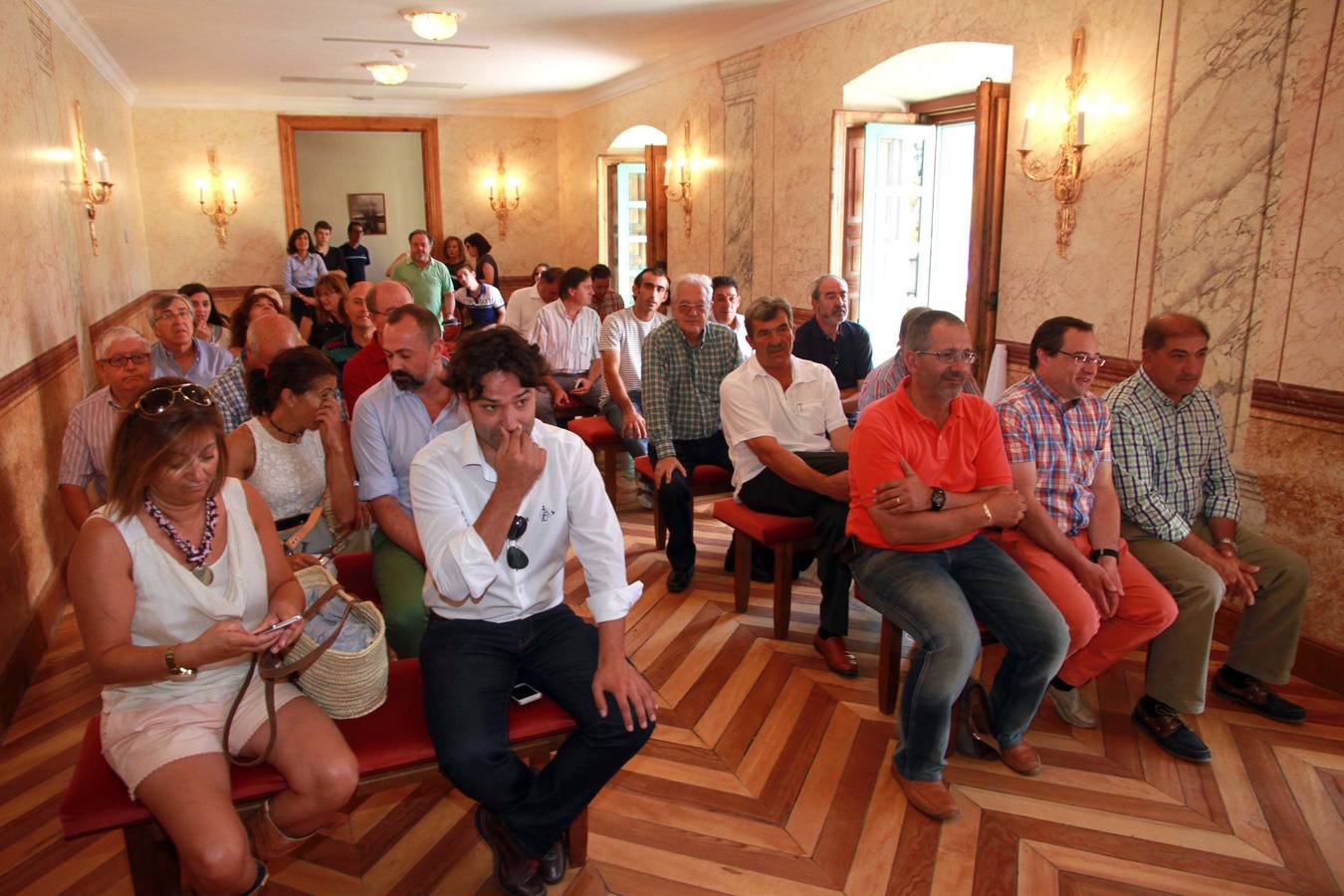 Luis Tudanca mantiene un encuentro con alcaldes socialistas en el Real Sitio de San Ildefonso (Segovia)