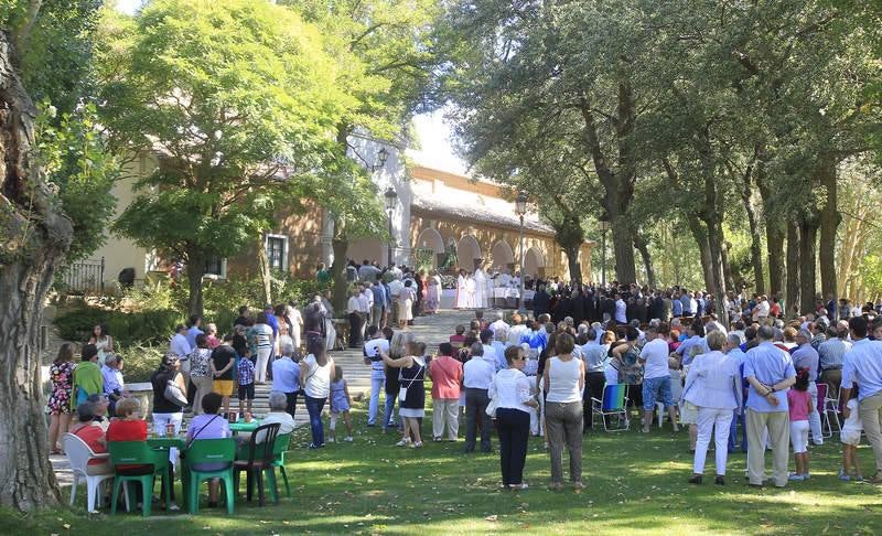 Celebración del día de Nuestra Señora de Carejas en Paredes de Nava. Palencia