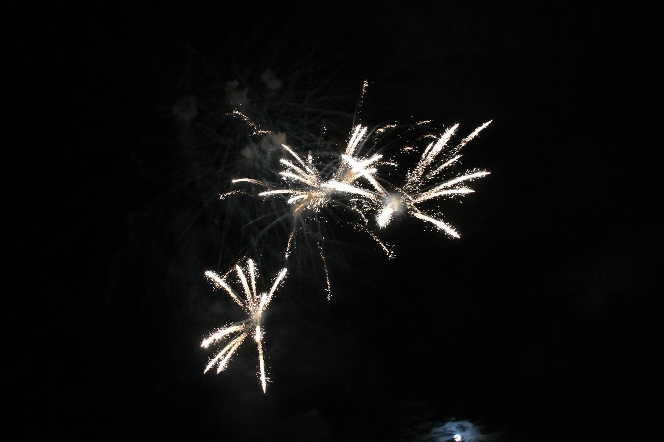 Fuegos artificiales en las fiestas de Simancas. Valladolid
