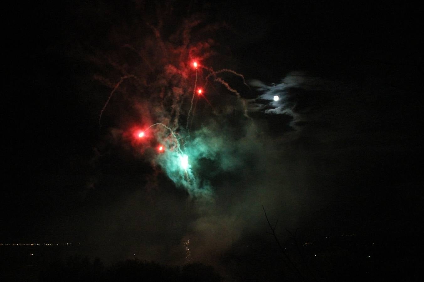 Fuegos artificiales en las fiestas de Simancas. Valladolid
