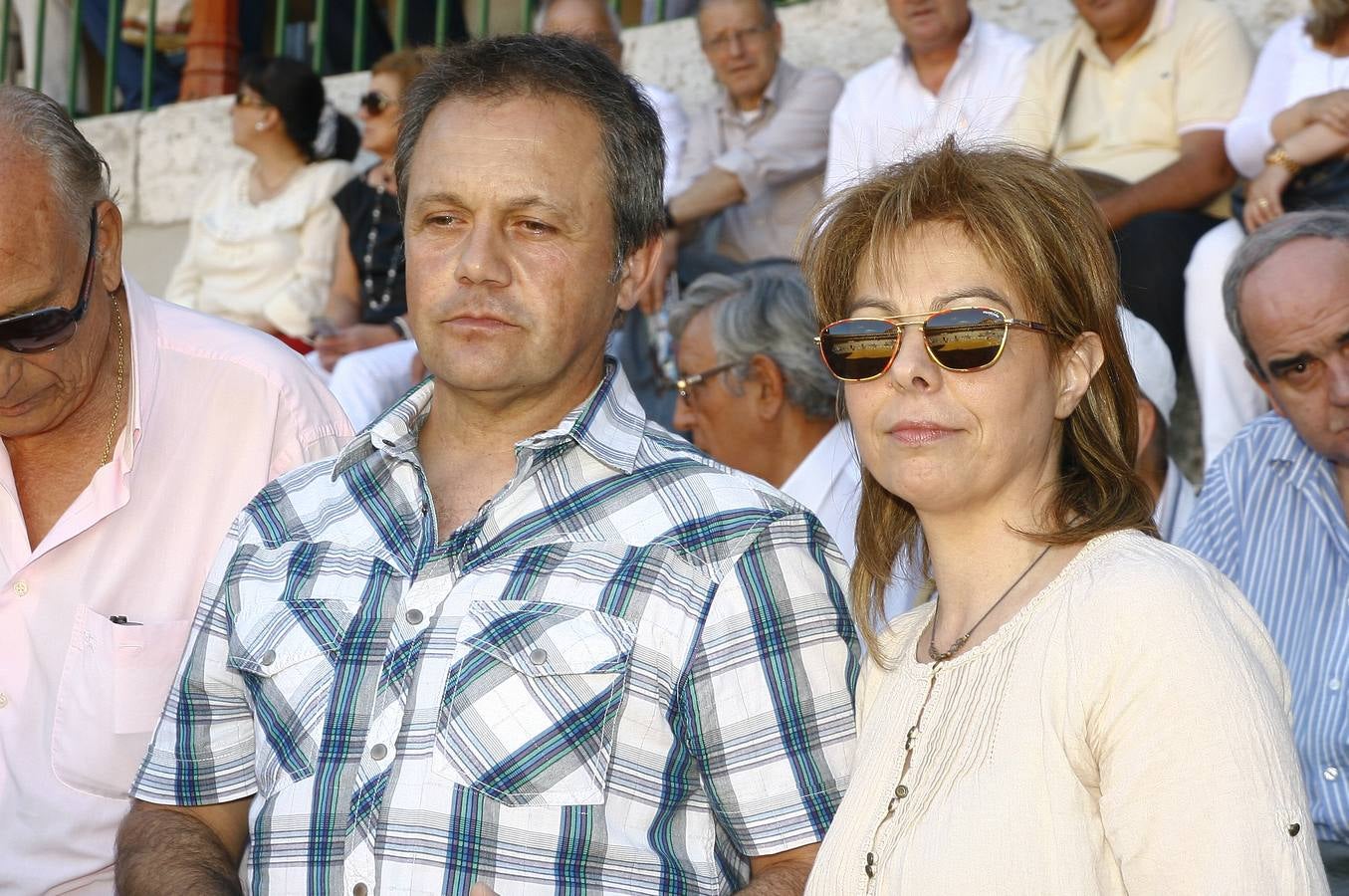 Carlos Santaolaya, de la Asociación Taurina Coso de la Fuentecilla, y Chus Alonso.
