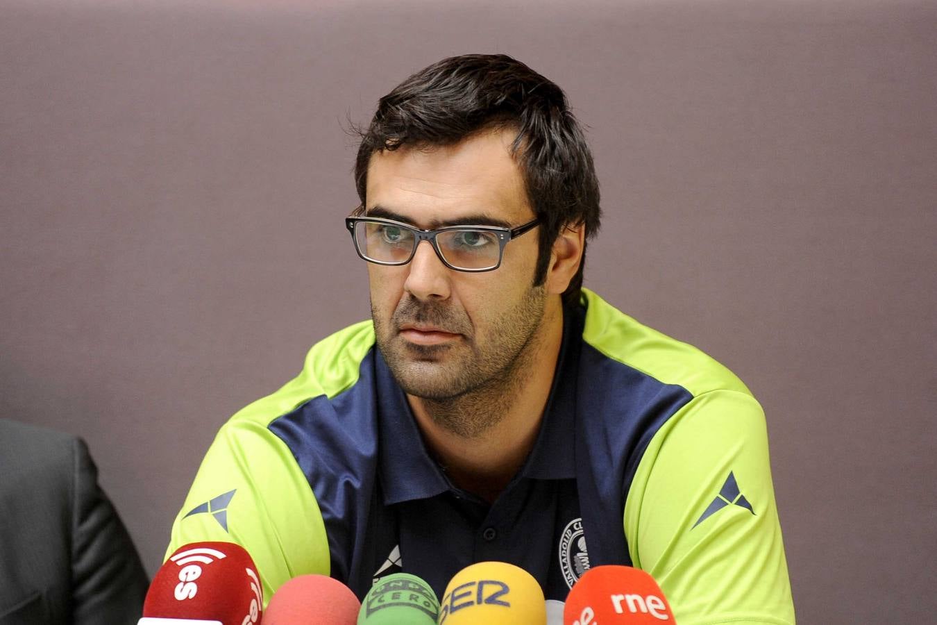 Presentación de Edu Sonseca como nuevo jugador del CB Valladolid