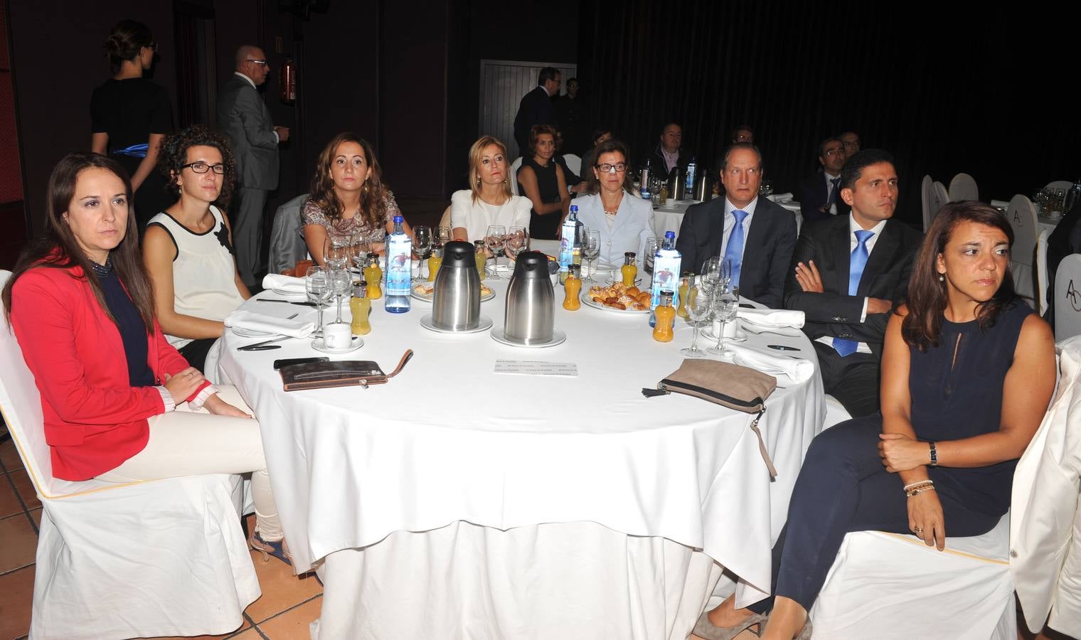 Miriam López García (Hermanos López Antoranz de Peñafiel); Nerea Ortiz Dorao (Comercial Cosmetic Valladolid);Laura Sinde Vila y Ana González Velasco (BBVA); Sonia Martínez (Cecale); Alberto Galván y Jorge Aguilar (BBVA); y Ana Martín (AJE Valladolid).