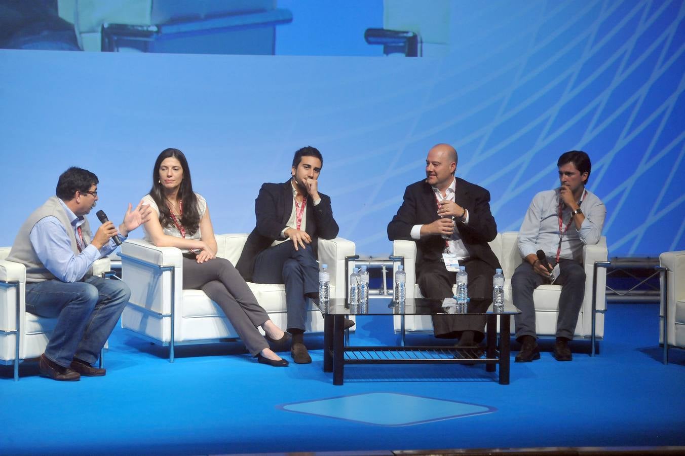 Mesa redonda: La identidad social, en el congreso e-Coned que se celebra en Valladolid