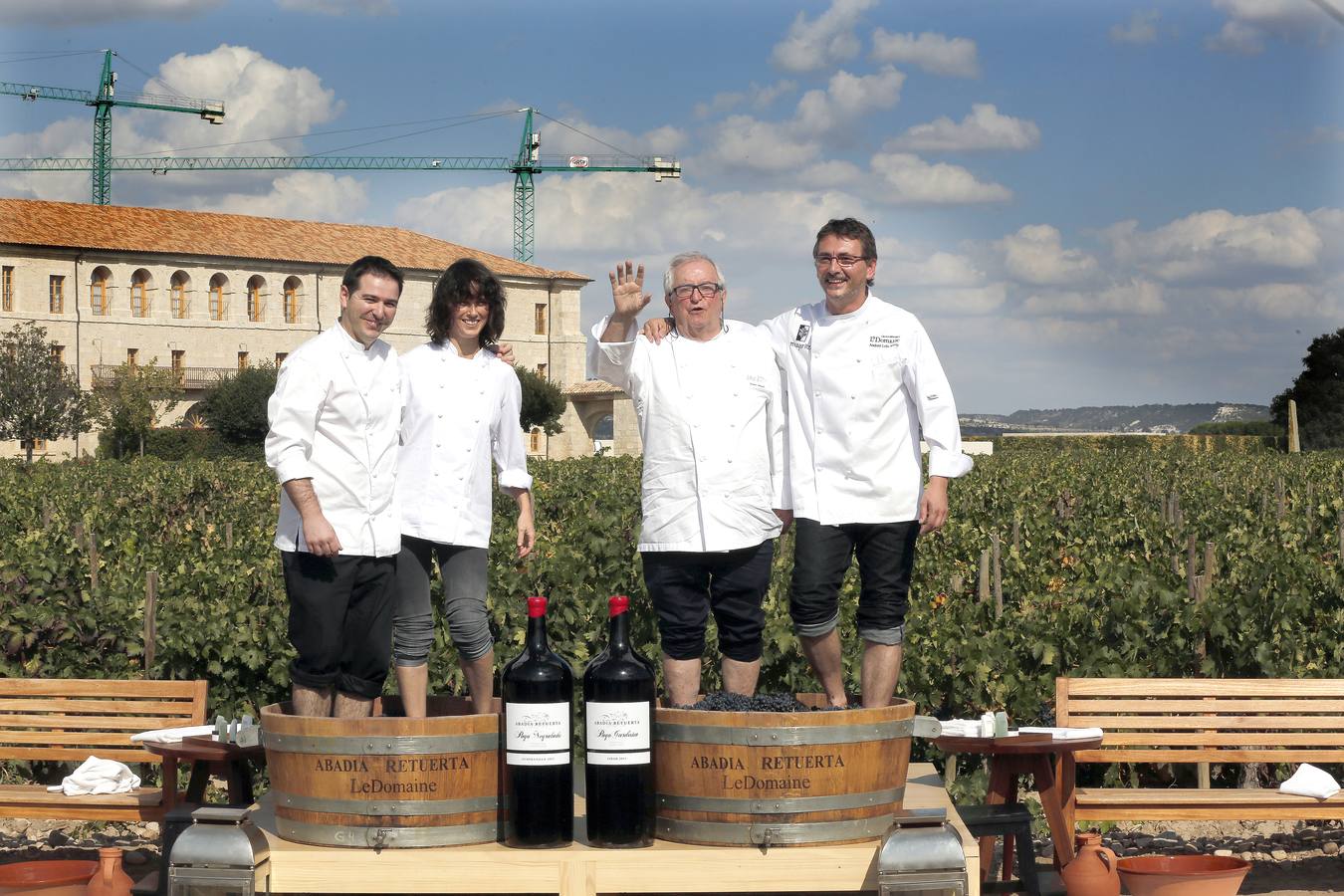 Pisada de uva en Abadía de Retuerta en Sardón de Duero (Valladolid)