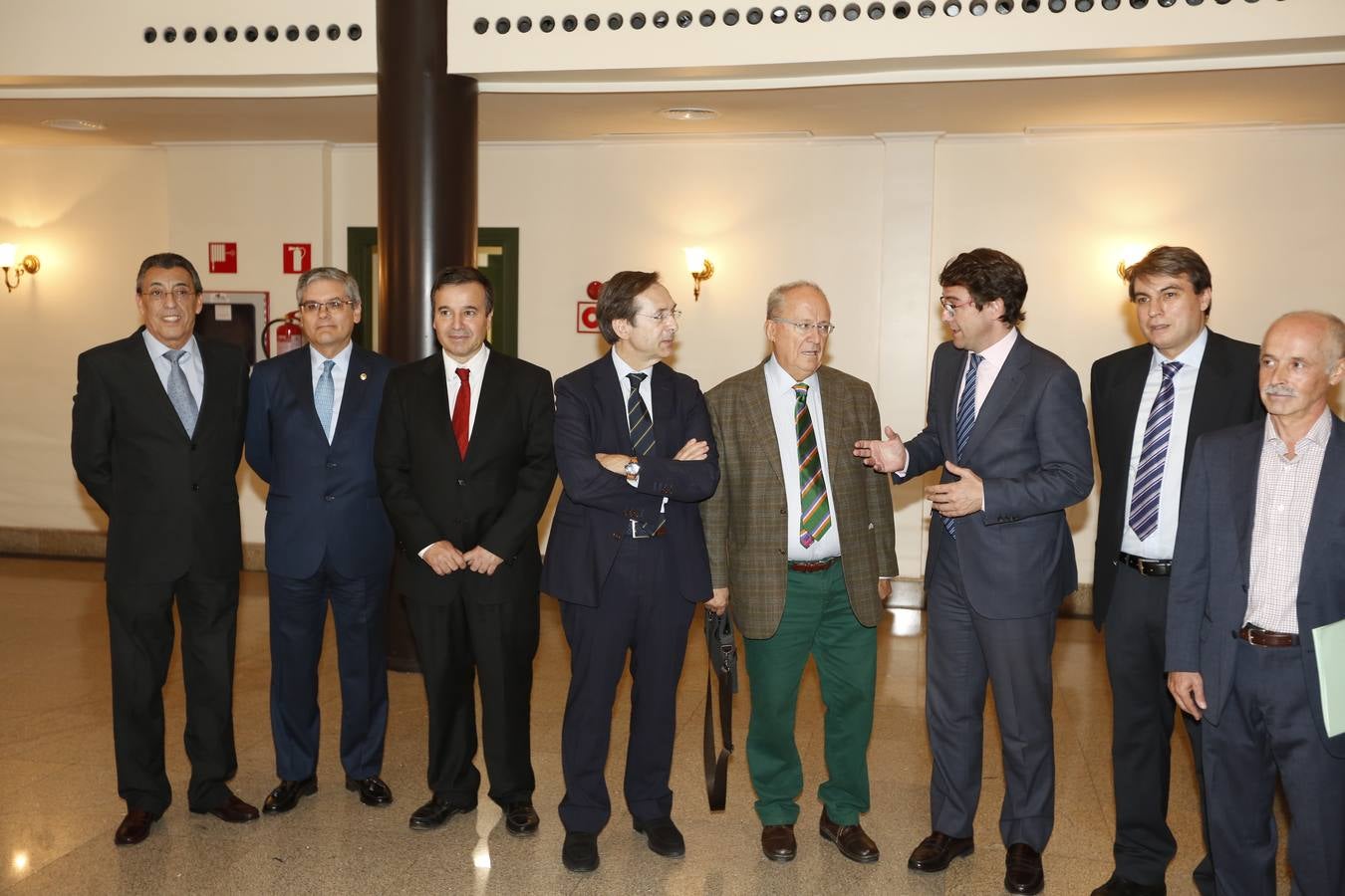 Clamor por la unidad del Archivo de Salamanca en el Teatro Liceo (1/2)