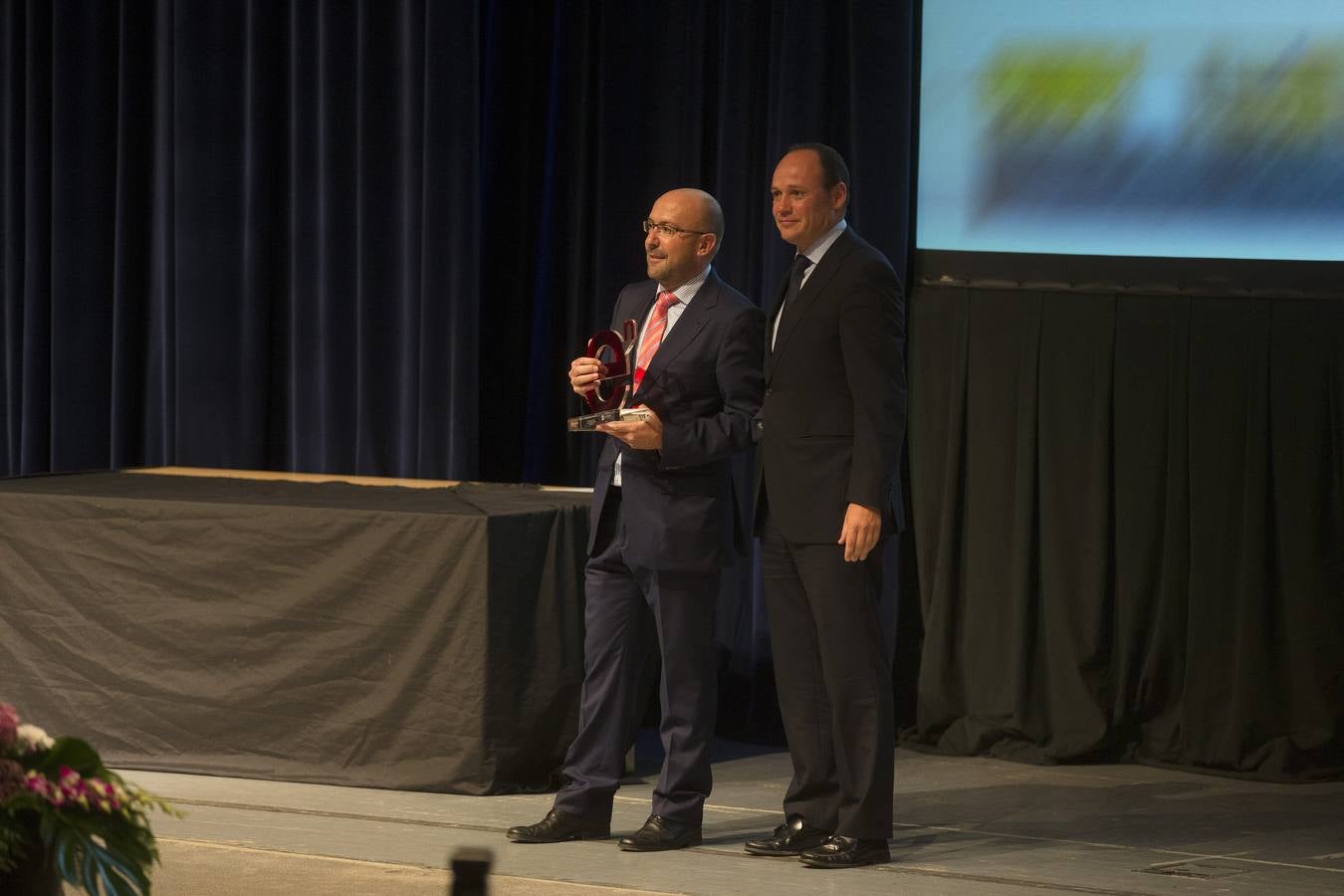 Entrega de diplomas de los máster de la Escuela de Negocios de la Cámara de Comercio de Valladolid