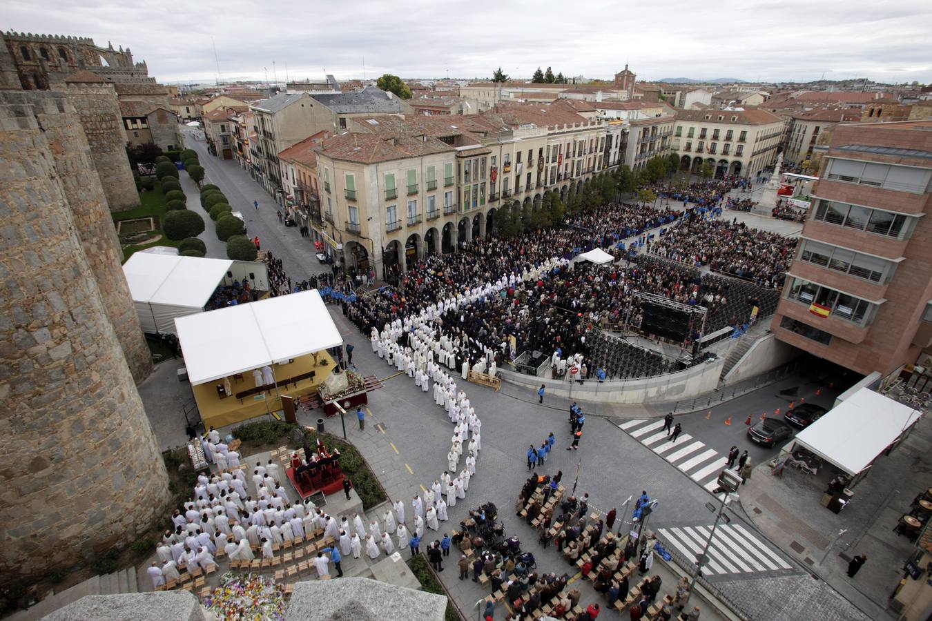 Misa de apertura del Año Jubilar Teresiano y el V Centenario del nacimiento de Santa Teresa, en Ávila
