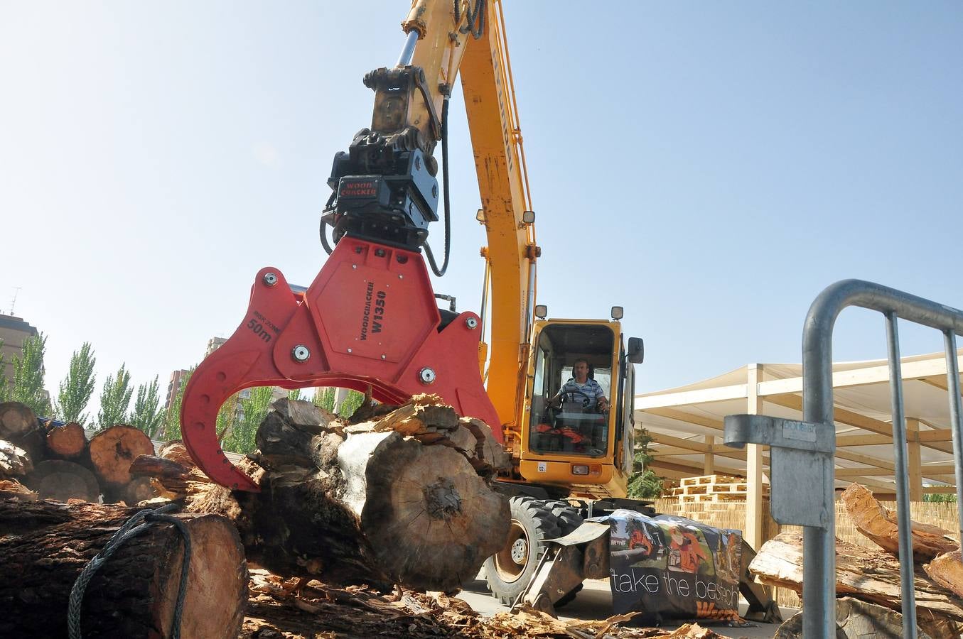 Inauguración de la feria Expobiomasa 2014 en Valladolid