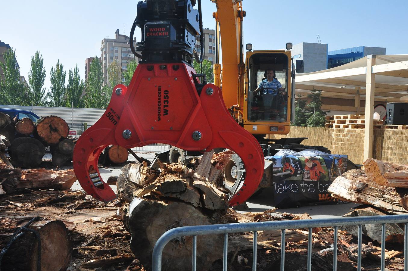Inauguración de la feria Expobiomasa 2014 en Valladolid