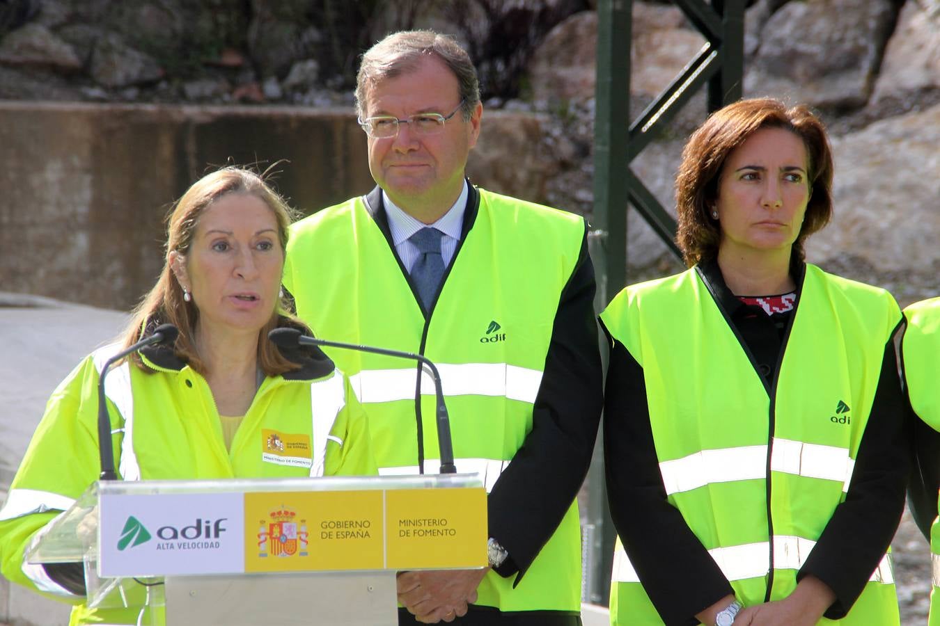 La ministra de Fomento, Ana Pastor visita a los túneles de la Variante de Pajares