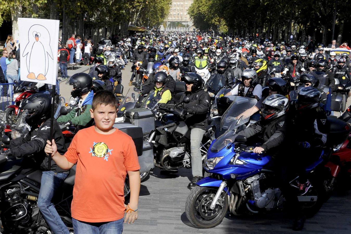 Protesta en apoyo a Pingüinos en Valladolid