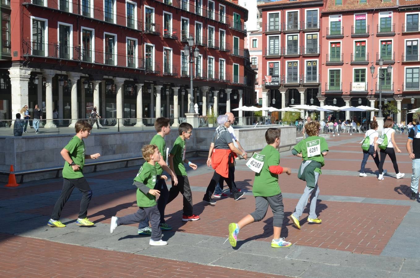 Marcha contra el cáncer en Valladolid (1/4)