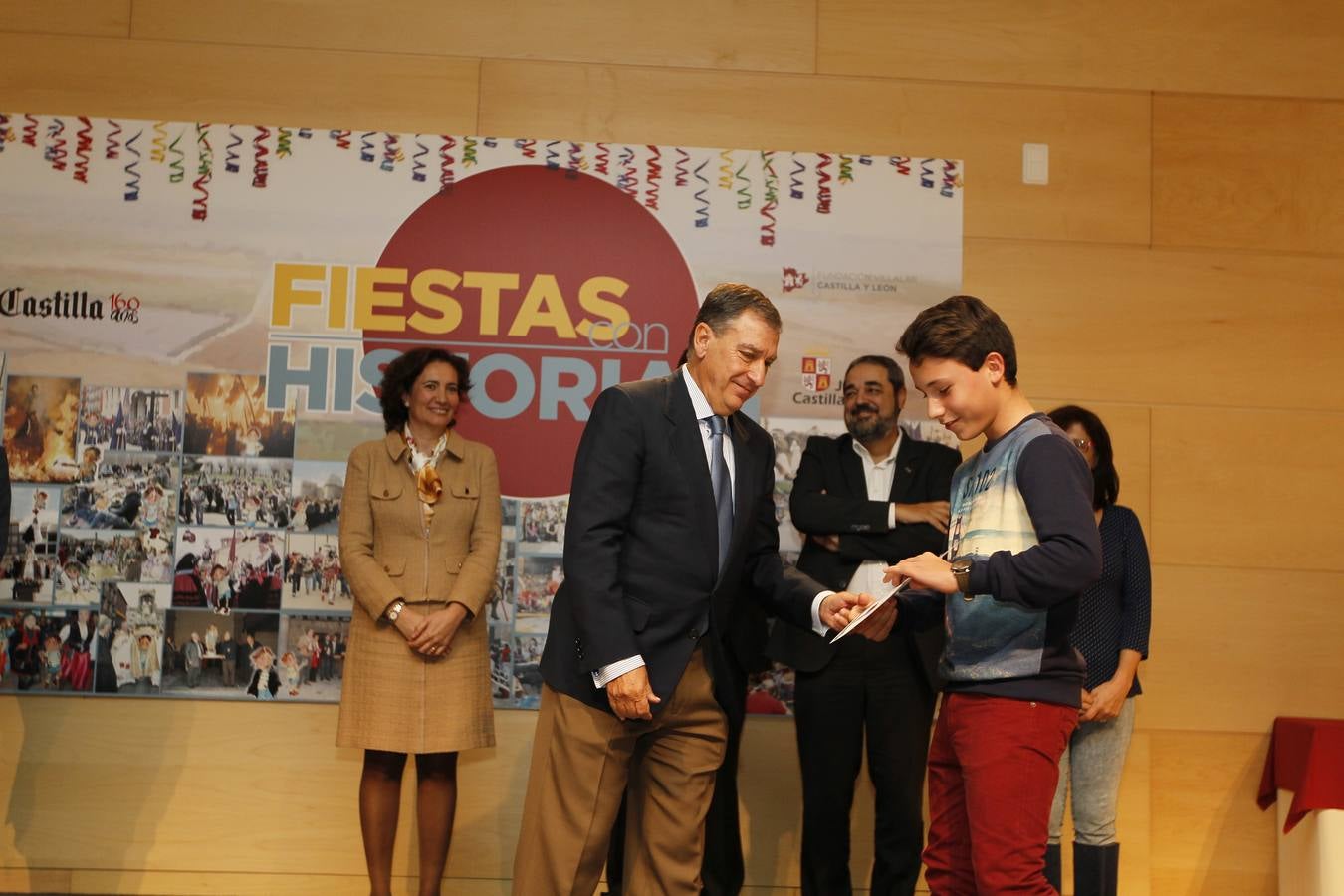 Entrega de los Premios Escolares &#039;Fiestas con Historia&#039; (1/2)