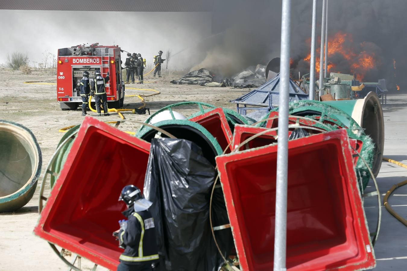 Incendio en la fábrica Composites Avanzados de Arévalo (Ávila)