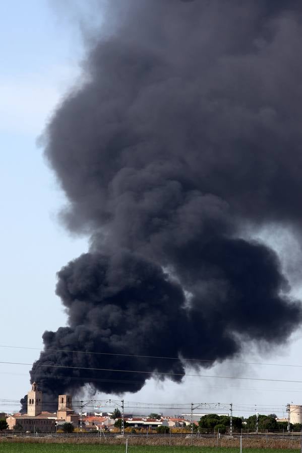 Incendio en la fábrica Composites Avanzados de Arévalo (Ávila)