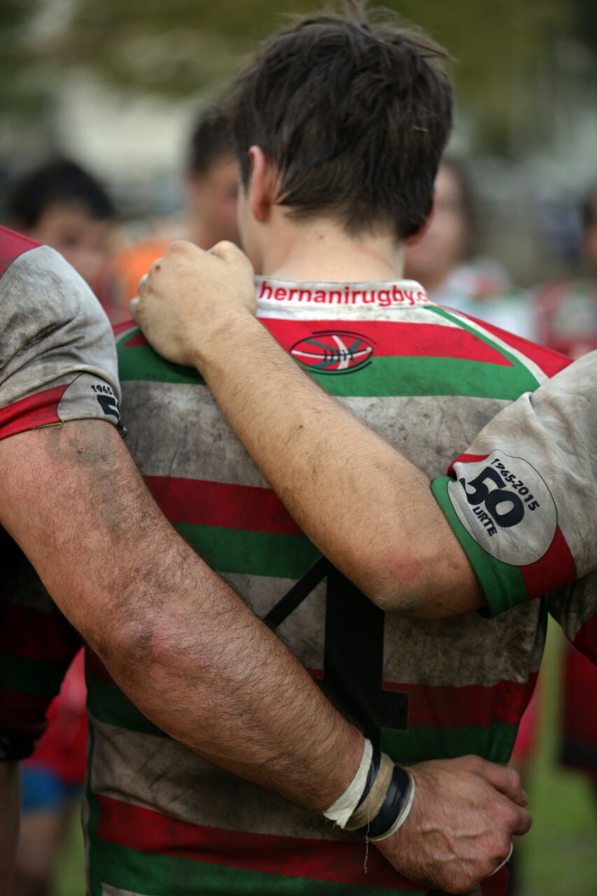 Partido de rugby entre el Hernani y el Quesos Entrepinares (21-29)