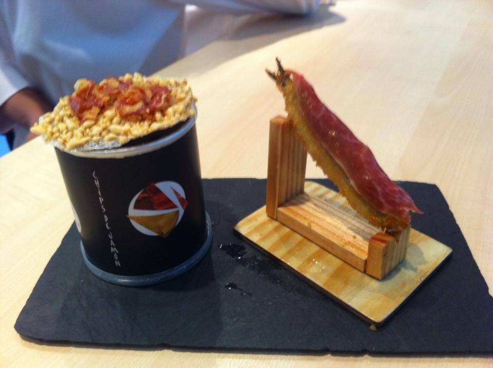 Boquiabierto de jamón con cherry merry. Participante. LLantén (Valladolid). <strong>Dónde probarlo:</strong> Llantén (Encina 11, Pinar de Antequera, Valladolid).
