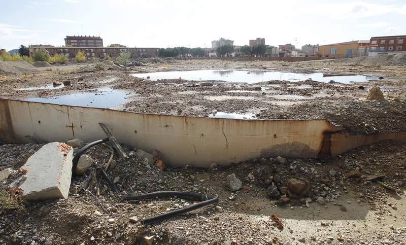 Terrenos abandonados de la antigua azucarera Ebro Agrícola en Venta de Baños (Palencia)