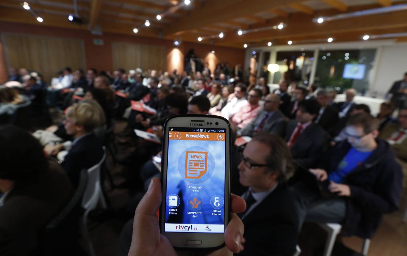El Colegio de Economistas de Valladolid presenta una App que permite disponer de toda la información económica de la región