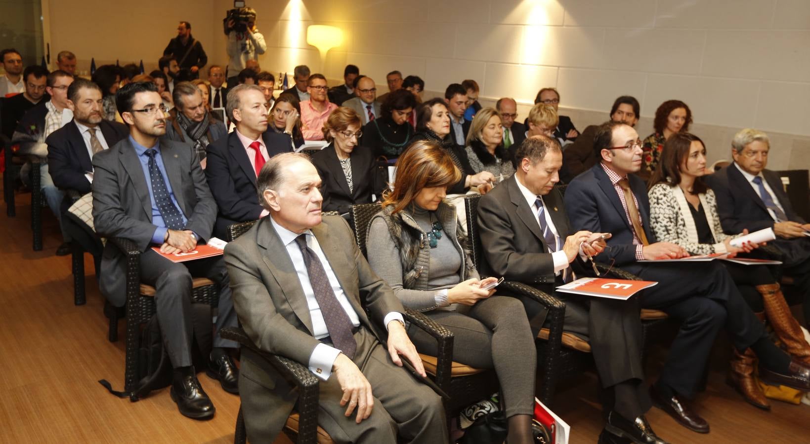 El Colegio de Economistas de Valladolid presenta una App que permite disponer de toda la información económica de la región