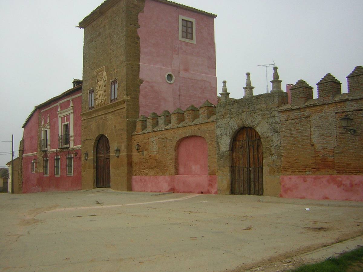 Palacio de los Duques de Alba, en Valdunquillo (Valladolid).