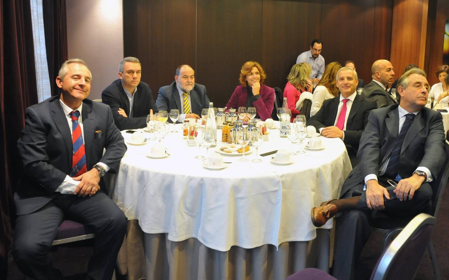Alberto López Soto (Aveco), Javier Izquierdo (secretario general del PSOE en Valladolid), Julio G. Calzada y Sonia Andrino (El Norte), José Modesto Pérez (Ministerio de Fomento) y Moisés Becedas (FIATC).