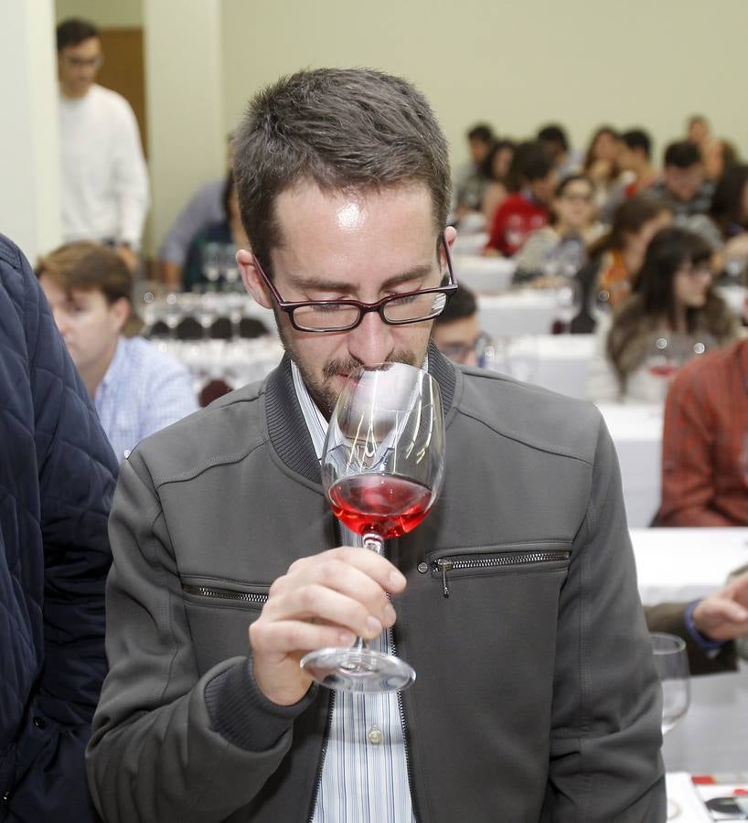 Sexta jornada Juventu Di-Vino Tesoro de El Norte de Castilla en la Escuela de Ingenierías Agrarias de Palencia (1/2)