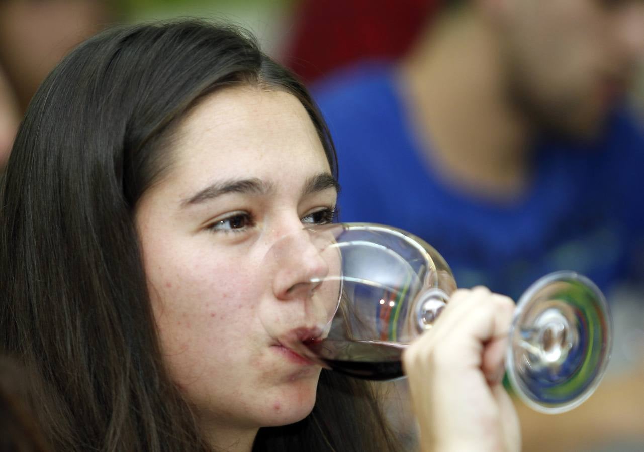 Sexta jornada Juventu Di-Vino Tesoro de El Norte de Castilla en la Escuela de Ingenierías Agrarias de Palencia (1/2)