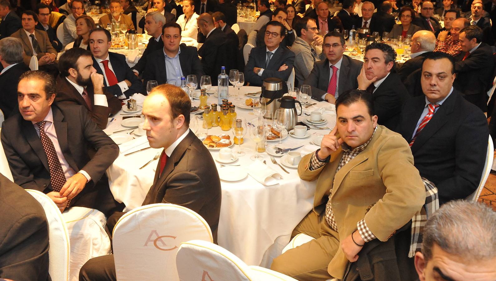 Daniel Sancho (Banco Santander), David Colinas (Ayuntamiento de Roa de Duero), Julián Alfonso Alonso (Grupo Julián Alonso), José Ignacio Manero (Banco Santander), Miguel Ángel Güemes (Copsa), Rafael Alonso (Discomtes), Manuel Perucho (San Pablo CEU), José Ignacio Cambero (Cofrica), Luis González (Metro Inmobiliaria) y Jorge Esteban (Talleres Autolid).