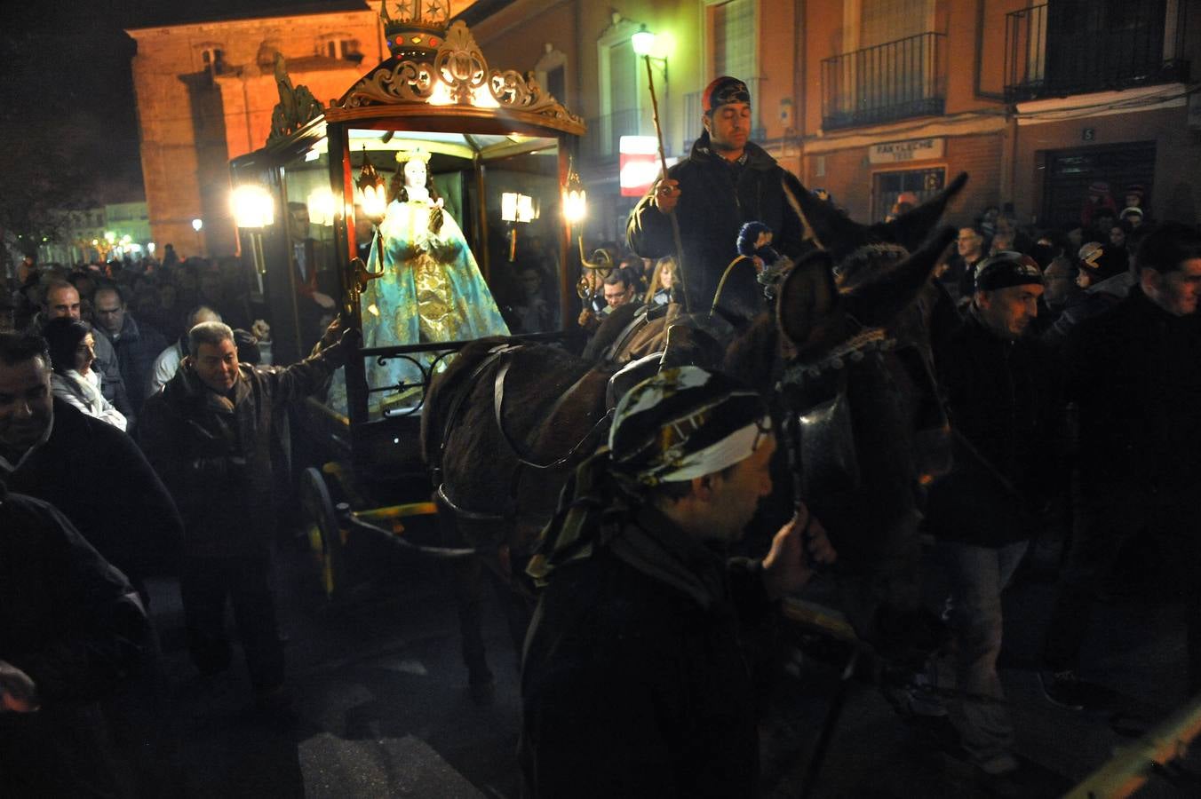 Procesión de la Virgen de los Pegotes en Nava del Rey