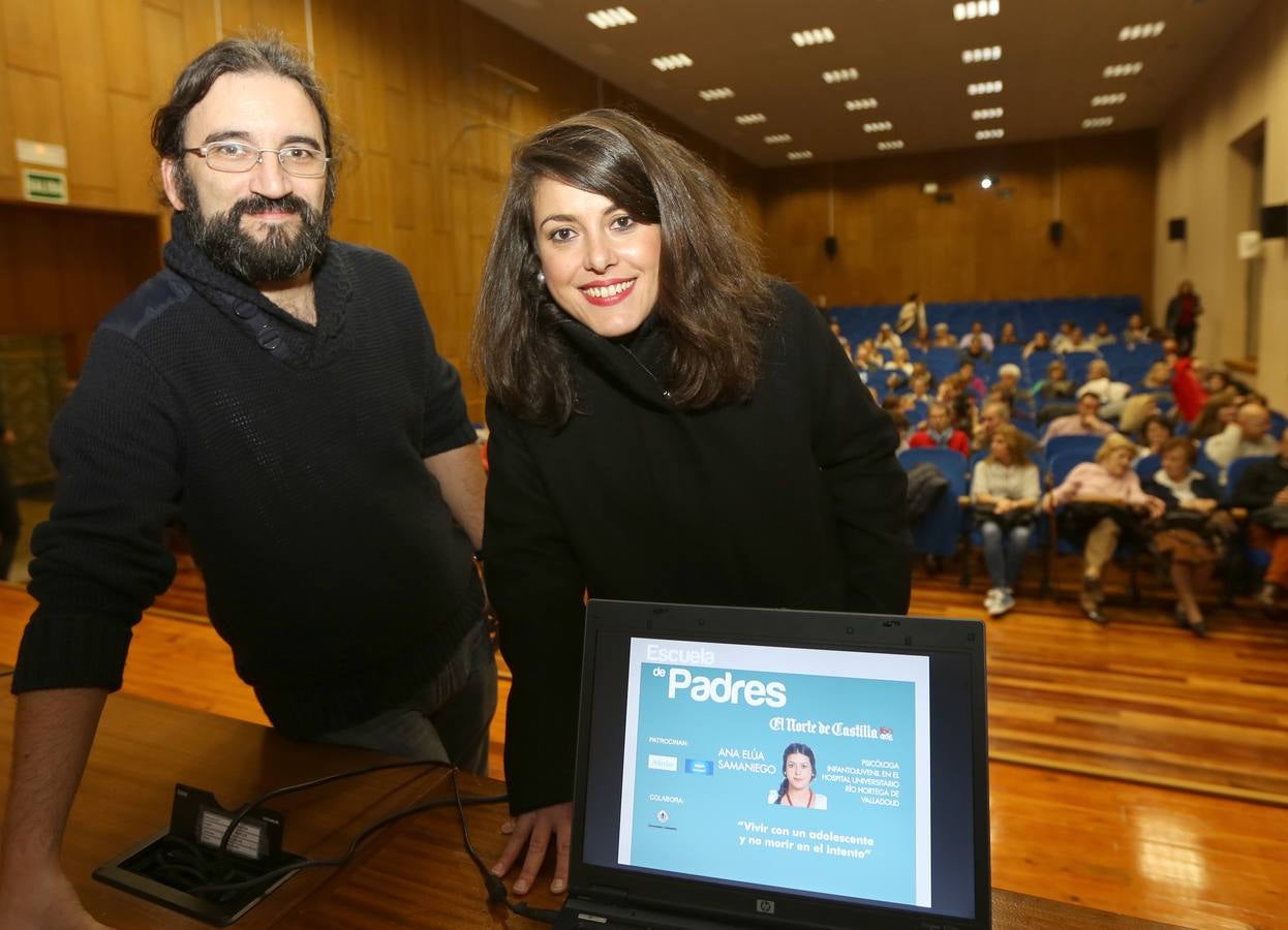 La psicóloga Ana Elúa en la Escuela de Padres de El Norte de Castilla