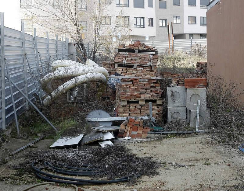 Edificio de la antigua fábrica de La Tejera (Palencia), cuyas obras se encuentran paradas