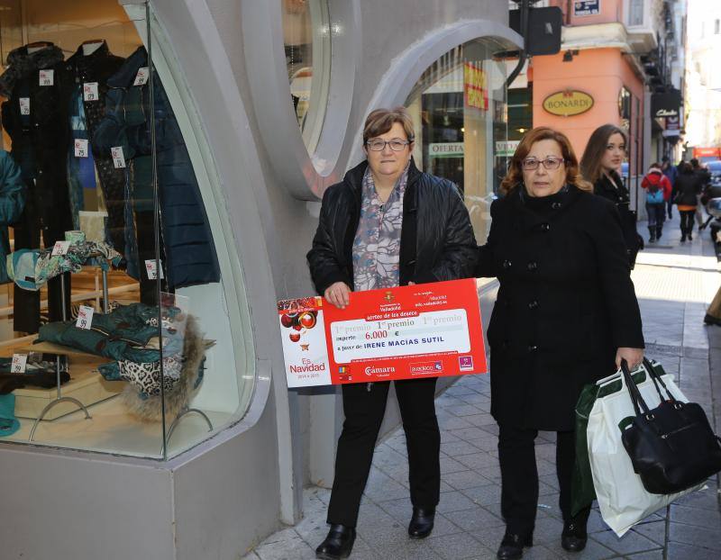 La premiada con los 6000 euros de Avadeco en Valladolid se gasta su cheque