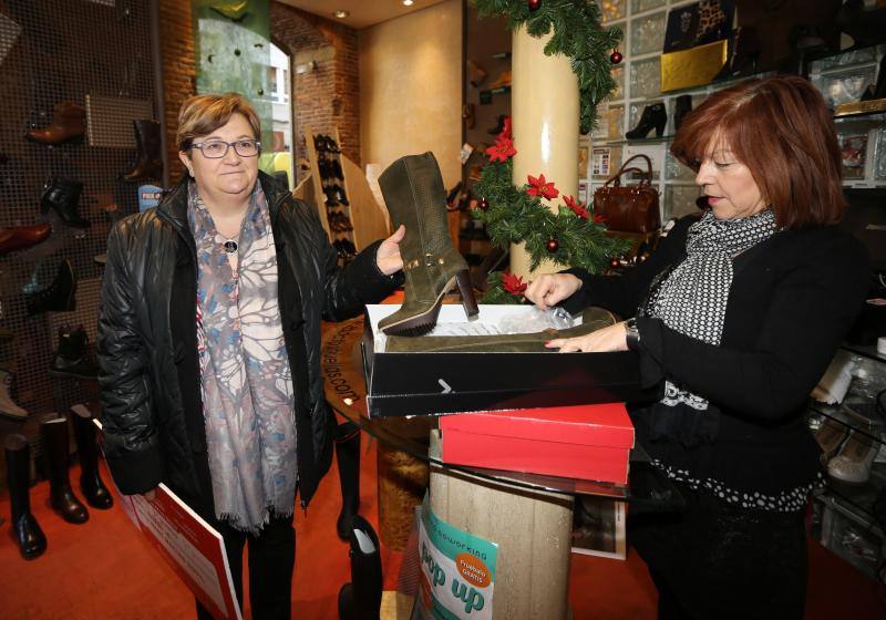 La premiada con los 6000 euros de Avadeco en Valladolid se gasta su cheque