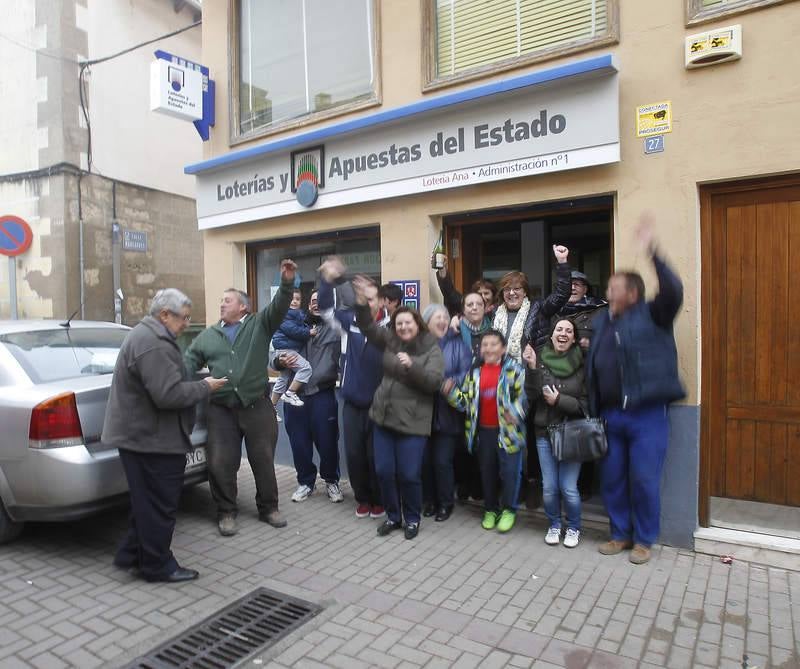 Premiados de Dueñas con el primer premio de la Lotería