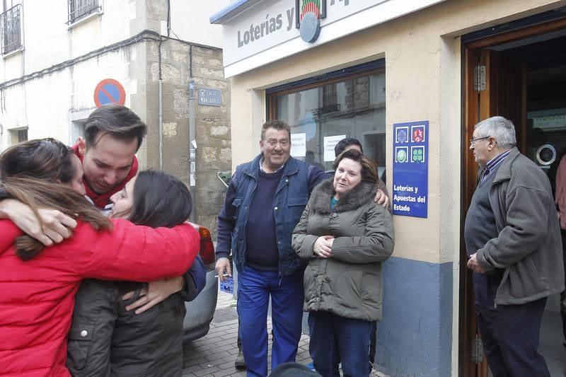 Premiados de Dueñas con el primer premio de la Lotería