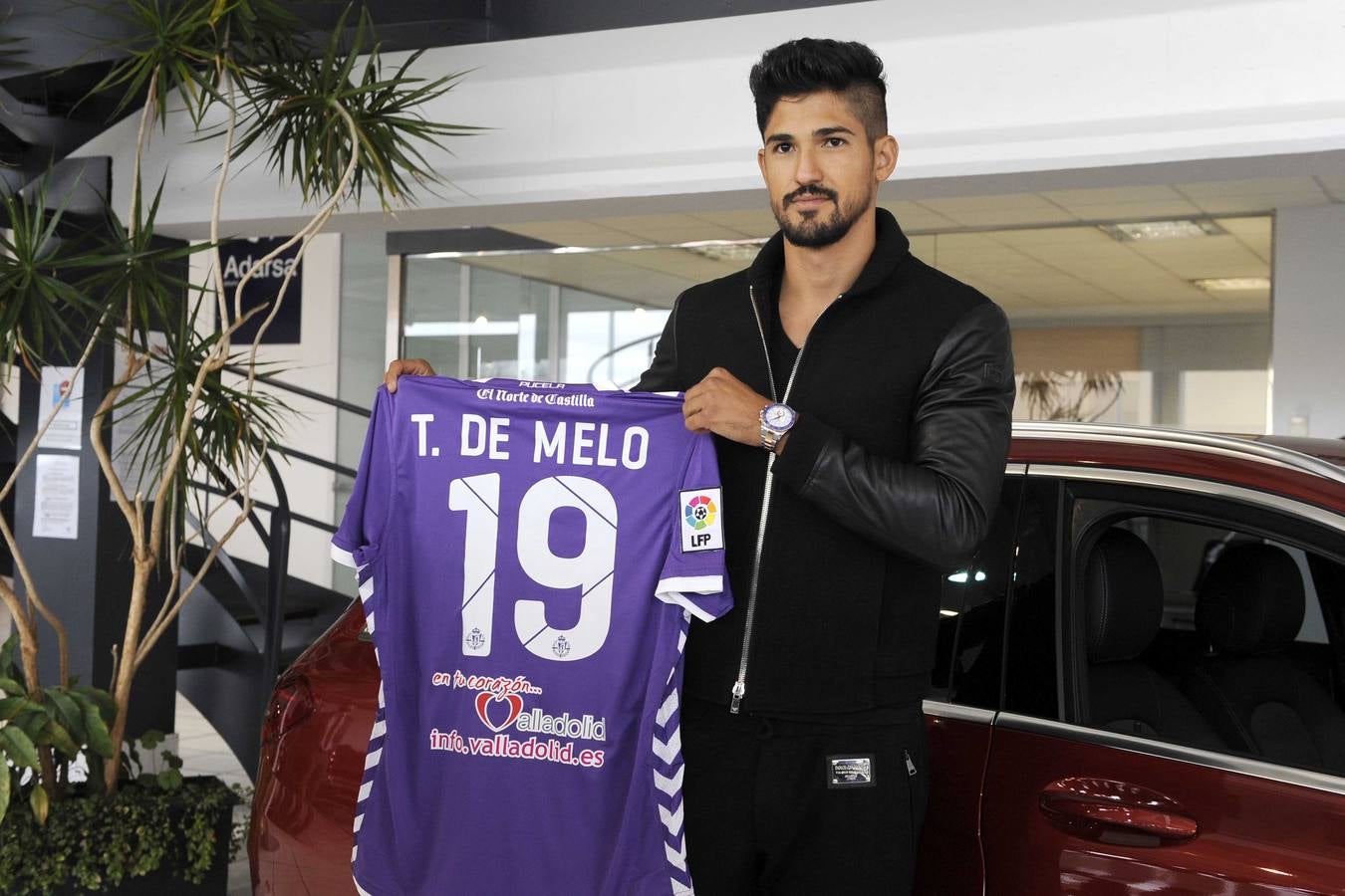 Presentación de Túlio de Melo como nuevo jugador del Real Valladolid