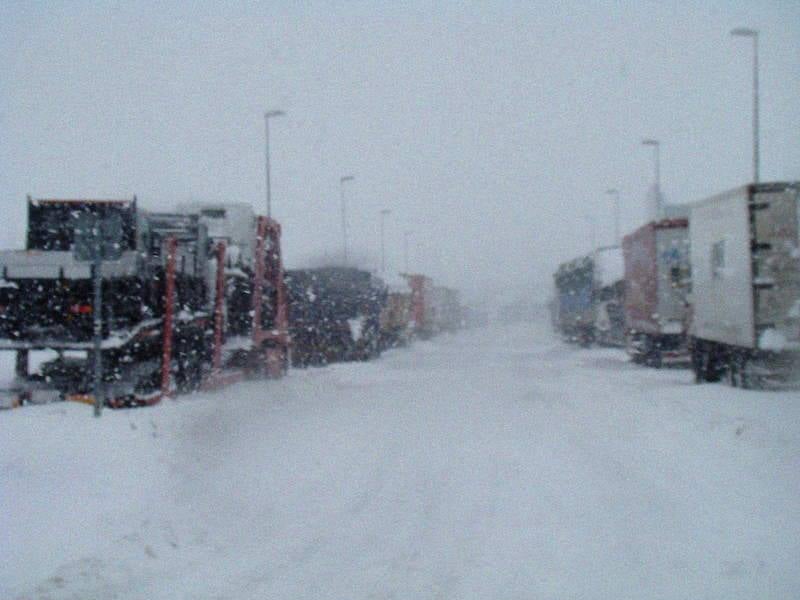 Las localidades palentinas de Aguilar de Campoo y Guardo, cubiertas por la nieve