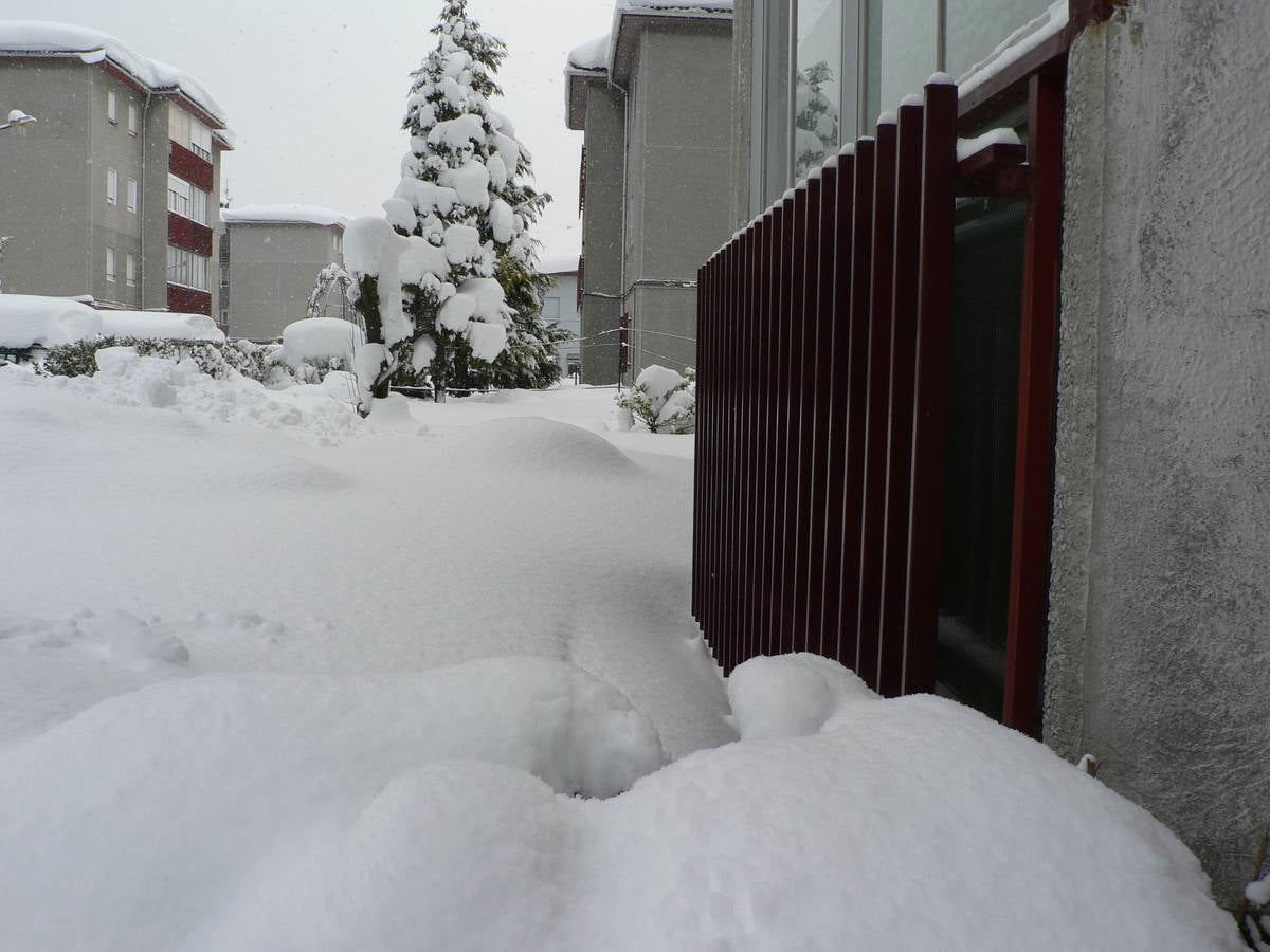 Guardo y Velilla del Río Carrión (Palencia) siguen cubiertos por la nieve