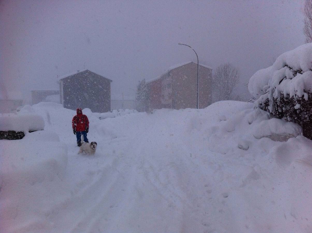 Guardo y Velilla del Río Carrión (Palencia) siguen cubiertos por la nieve