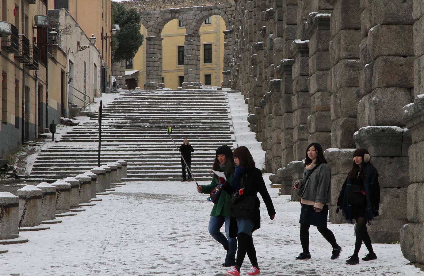 Jornada del sábado con nieve en Segovia