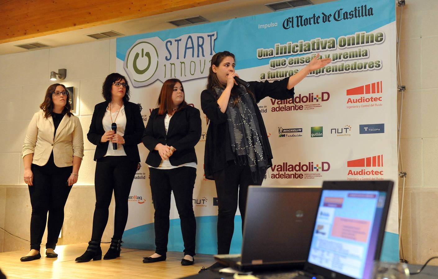 Los finalistas del programa STARTinnova presentan sus proyectos en la gala final (1/2)