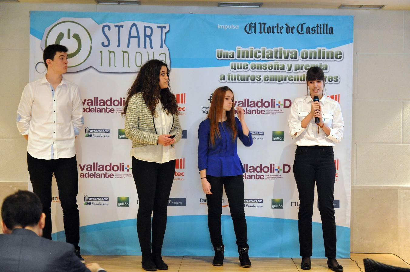 Los finalistas del programa STARTinnova presentan sus proyectos en la gala final (2/2)