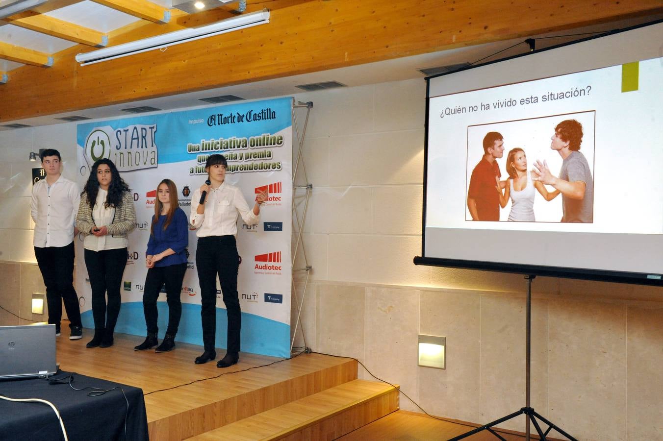 Los finalistas del programa STARTinnova presentan sus proyectos en la gala final (2/2)