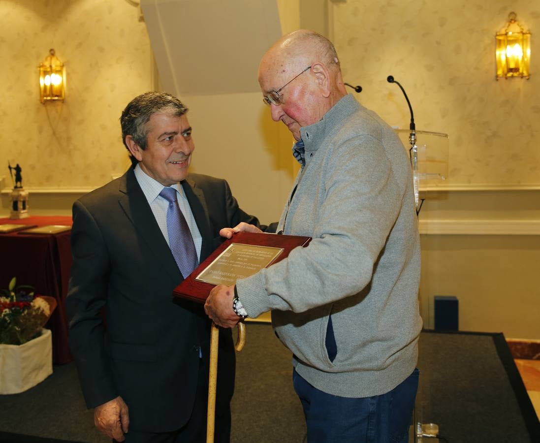 Javier Mínguez recibe el Premio Conde Ansúrez de la Asociación Provincial de Empresarios de Hostelería de Valladolid