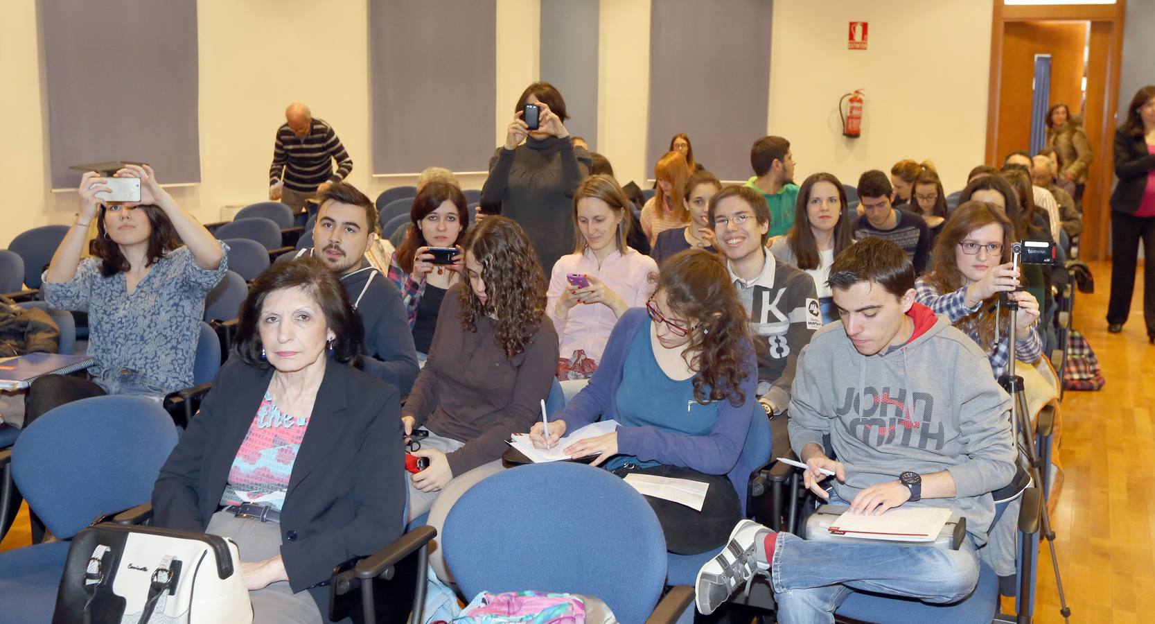 Segunda sesión de las I Jornadas sobre el &#039;Columnismo. La literatura de diario&#039;