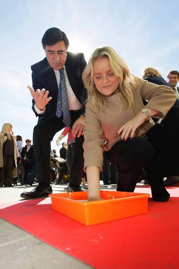 Inauguración del mural homenaje a las víctimas del terrorismo en Salamanca