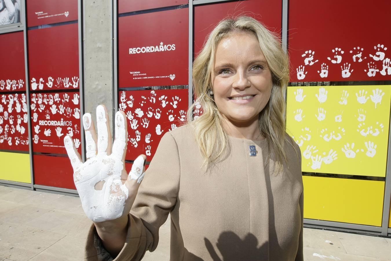 Inauguración del mural homenaje a las víctimas del terrorismo en Salamanca